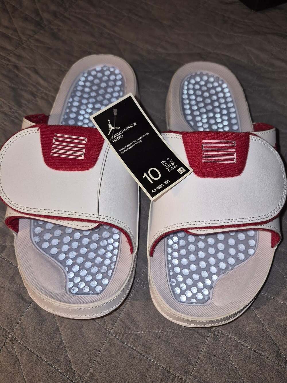 Jordan Hydro XI Retro Size 10 White Varsity Red Sandals